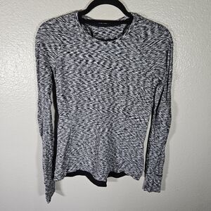 Lululemon Runderful Long Sleeve Size 8